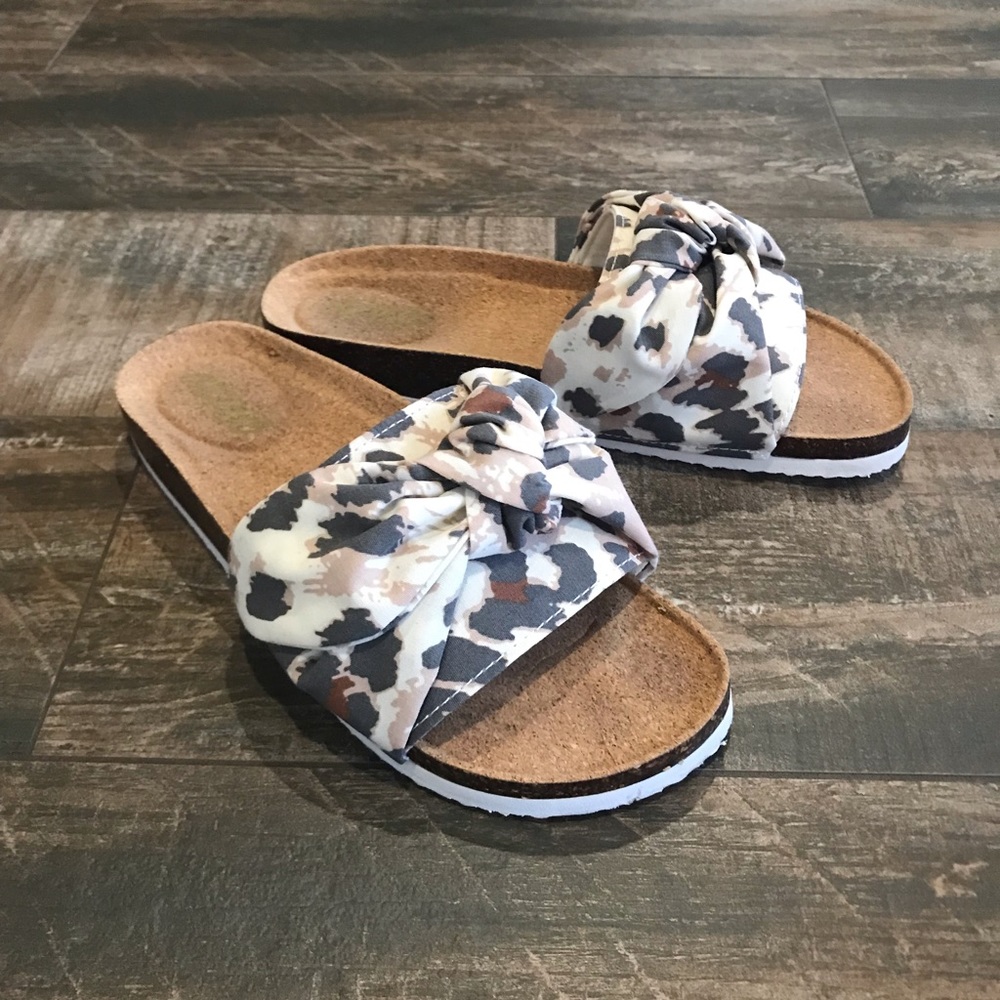 Aerie leopard slide sandal-size 7